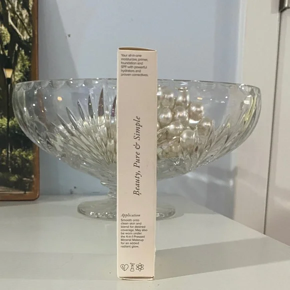 🆕 PÜR 4-in-1 Tinted Moisturizer Hydrating Face Moisturizer MP3 Medium 1.7oz - Picture 3 of 5